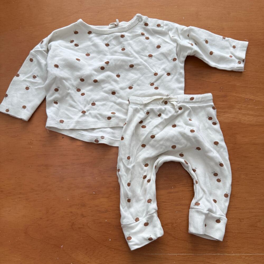 Quincy Mae Organic Apple Outfit Set Baby Boy Girl Gender Neutral 3-6 Months